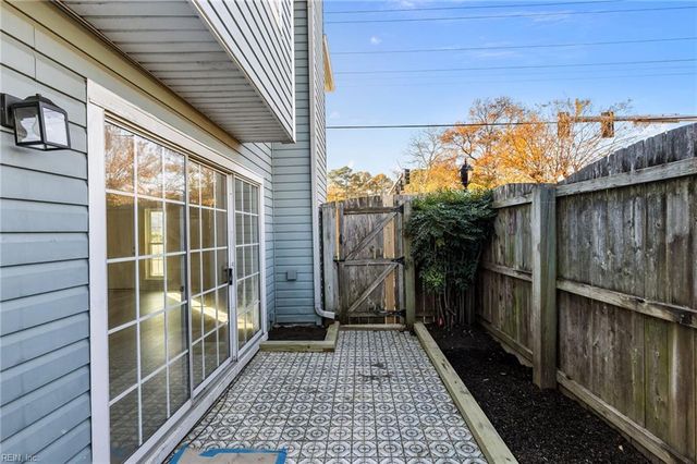 3469 Marabou LN, Virginia Beach, VA 23451