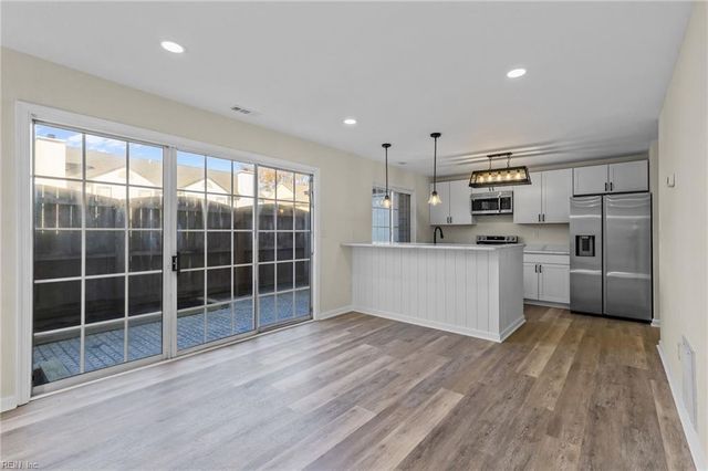 3469 Marabou LN, Virginia Beach, VA 23451