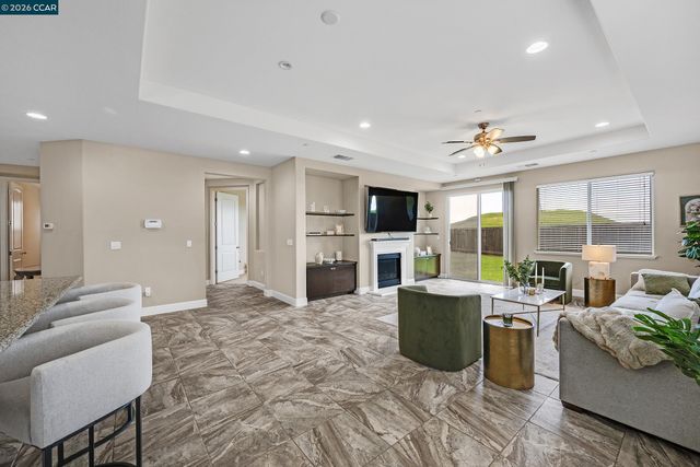 1205 Villa Terrace Dr, Bay Point, CA 94565