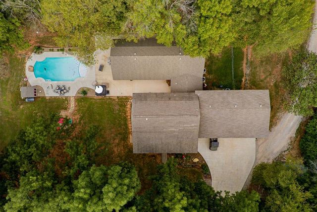 7761 High Meadow Road, Noble, OK 73068