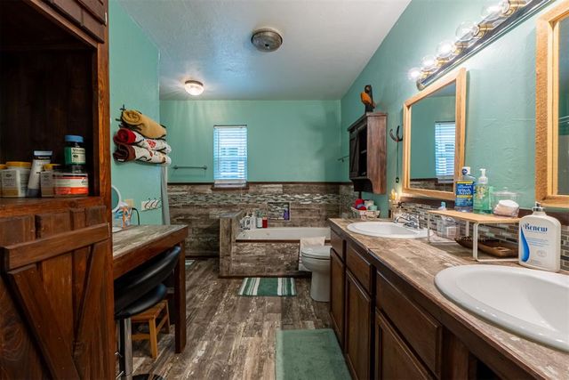 7761 High Meadow Road, Noble, OK 73068