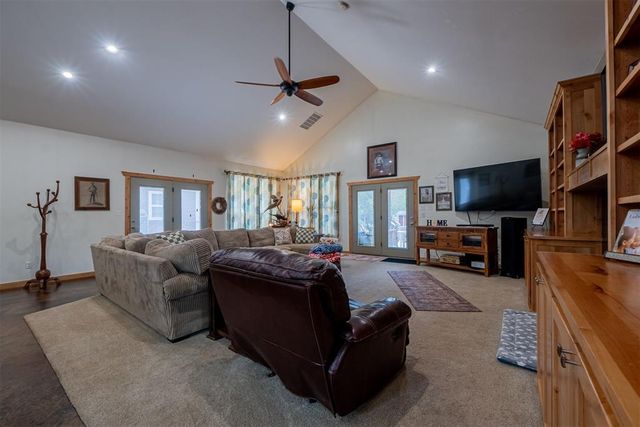 7761 High Meadow Road, Noble, OK 73068