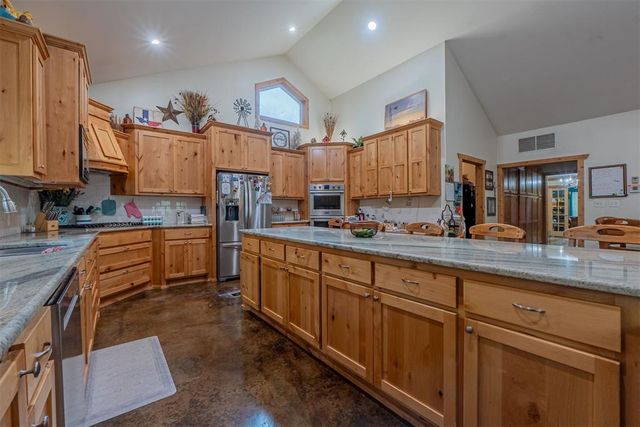 7761 High Meadow Road, Noble, OK 73068