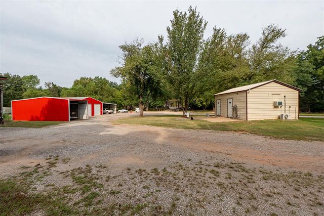 7761 High Meadow Road, Noble, OK 73068