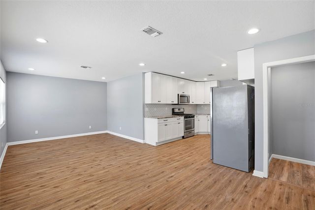 5127 4TH AVENUE S, St Petersburg, FL 33707