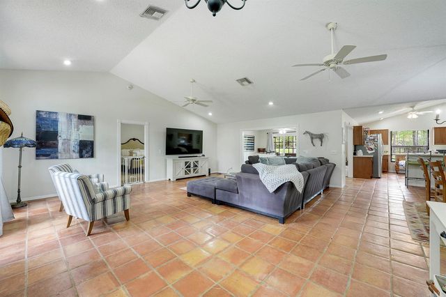 13965 Caloosa Boulevard, Palm Beach Gardens, FL 33418