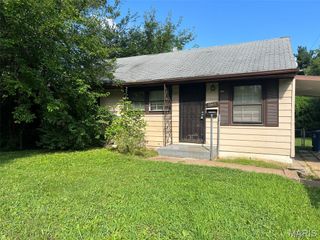 10441 Spring Garden Drive, St Louis, MO 63137