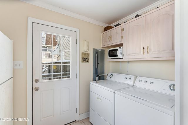 13 Hodgson Lane, Long Beach Twp, NJ 08008