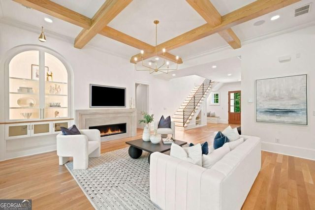 105 Baxley Lane, Alpharetta, GA 30004