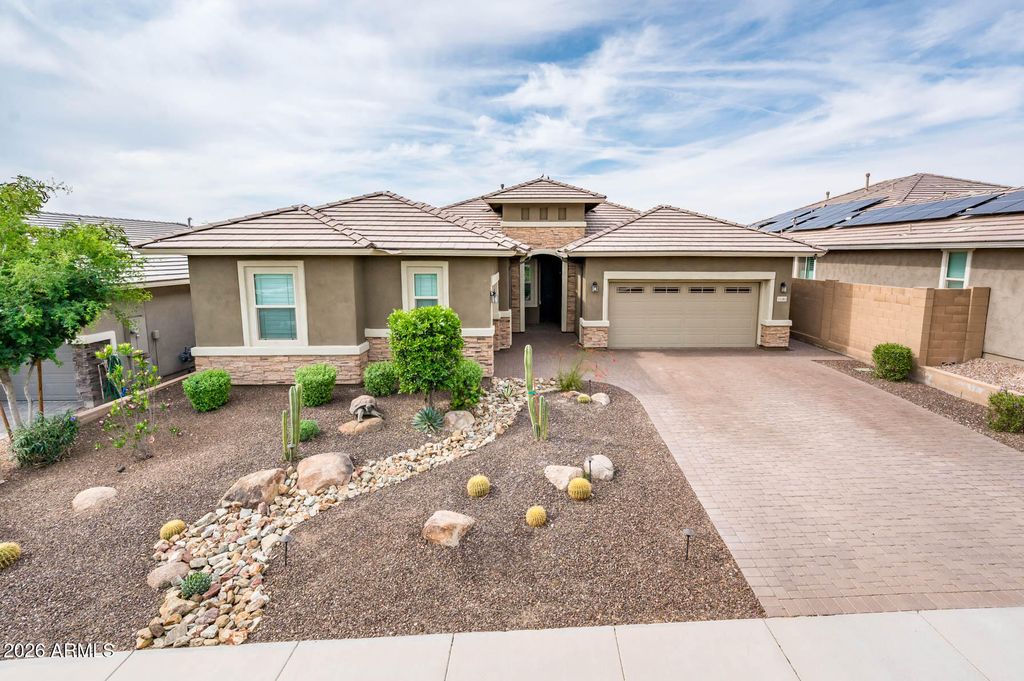 11581 W RED HAWK Drive, Peoria, AZ 85383 — photo 2