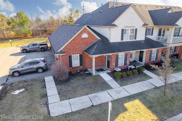 21628 Majestic Drive, Brownstown Charter Township, MI 48183