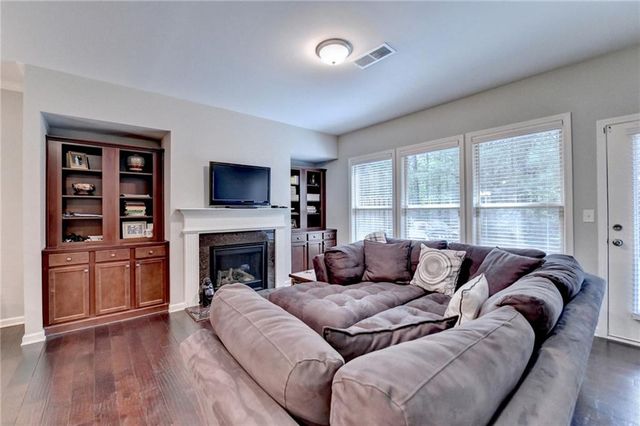 5870 Shiloh Woods Drive, Cumming, GA 30040