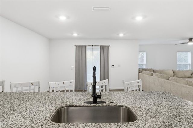 29 Hackberry Drive, Homosassa, FL 34446