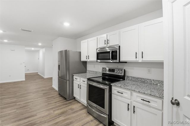 29 Hackberry Drive, Homosassa, FL 34446