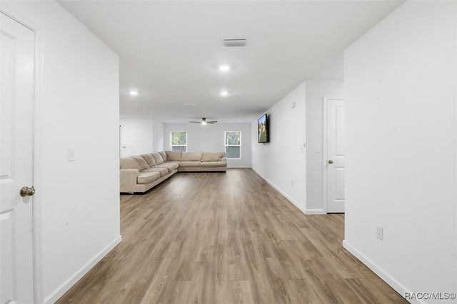 29 Hackberry Drive, Homosassa, FL 34446