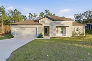 29 Hackberry Drive, Homosassa, FL 34446