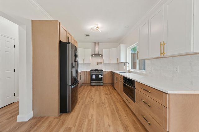 1404 Meadowbrook Drive, Mckinney, TX 75069