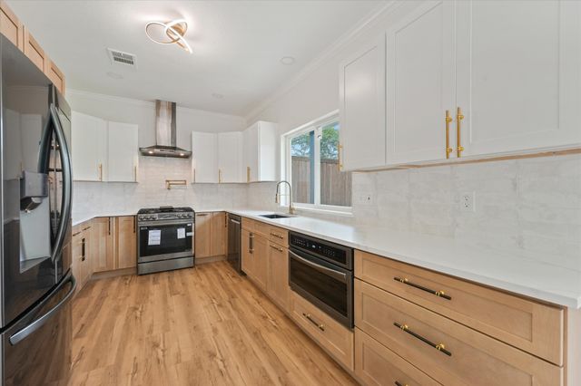 1404 Meadowbrook Drive, Mckinney, TX 75069