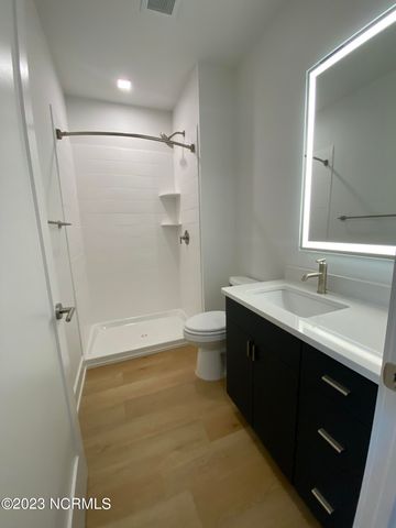 1704 Church Street 310, Wilmington, NC 28403
