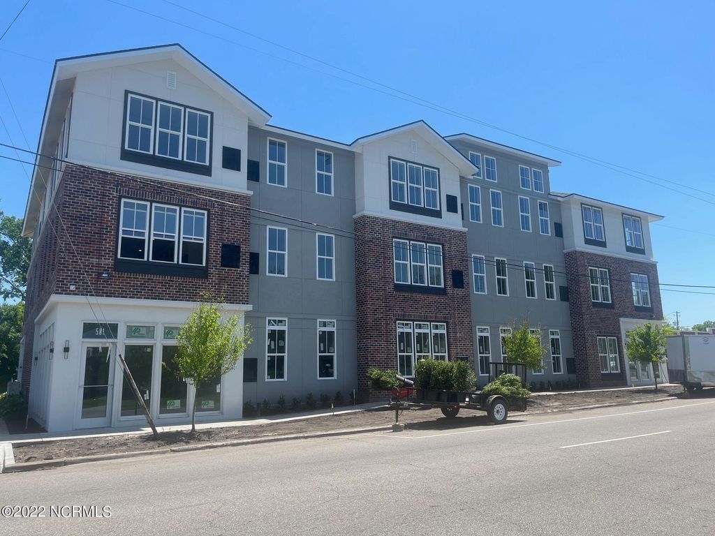 1704 Church Street 310, Wilmington, NC 28403
