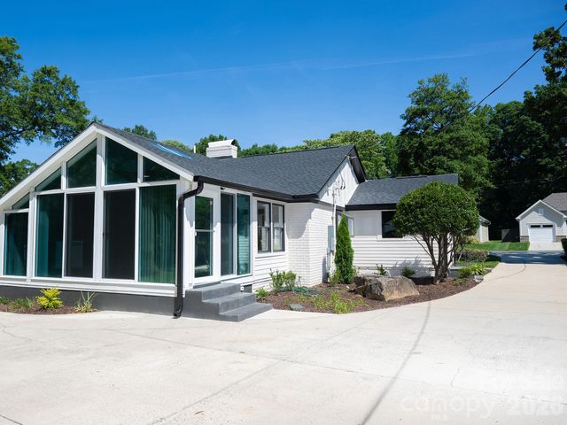 5306 Wales Street, Charlotte, NC 28269