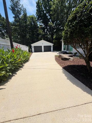 5306 Wales Street, Charlotte, NC 28269