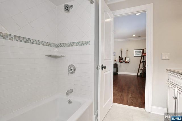 3 London Court, Woodcliff Lake, NJ 07677