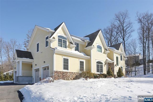3 London Court, Woodcliff Lake, NJ 07677