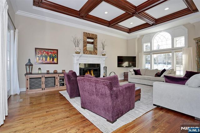 3 London Court, Woodcliff Lake, NJ 07677