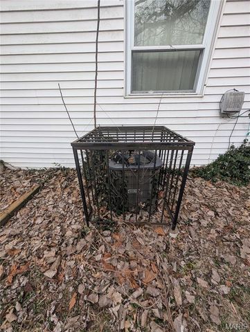 10316 Royal Drive, Moline Acres, MO 63136