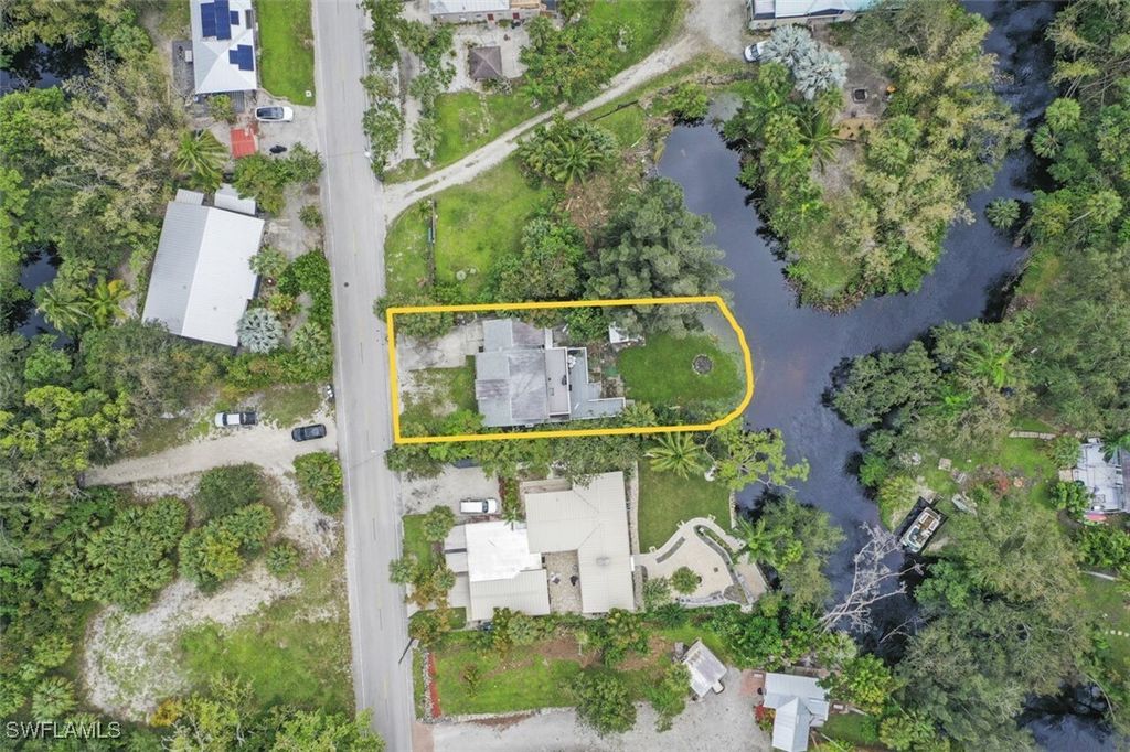 10680 Goodwin ST, Bonita Springs, FL 34135