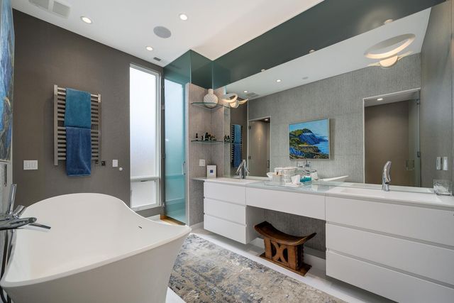 1756 W Wabansia Avenue, Chicago, IL 60622