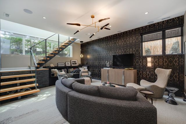 1756 W Wabansia Avenue, Chicago, IL 60622