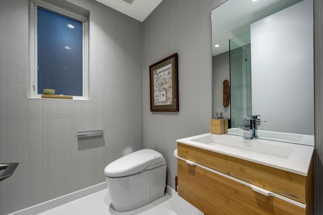 1756 W Wabansia Avenue, Chicago, IL 60622