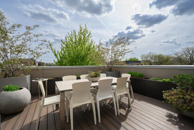 1756 W Wabansia Avenue, Chicago, IL 60622