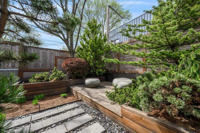 1756 W Wabansia Avenue, Chicago, IL 60622