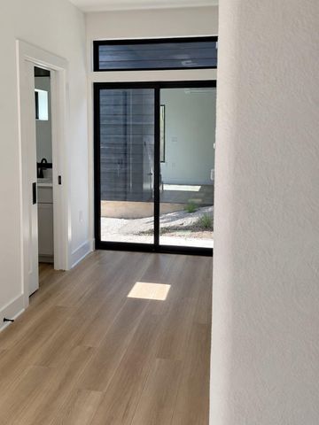 605 E 55th ST 5, Austin, TX 78751