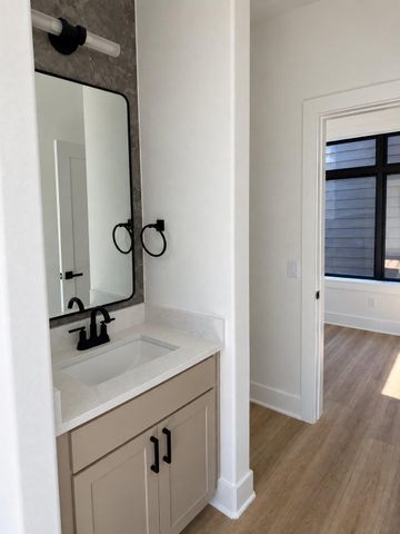 605 E 55th ST 5, Austin, TX 78751
