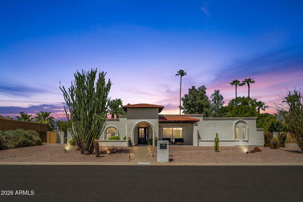 5712 E WINDROSE Drive, Scottsdale, AZ 85254 — exterior