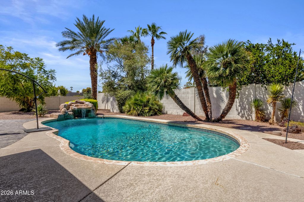 5712 E WINDROSE Drive, Scottsdale, AZ 85254 — photo 5