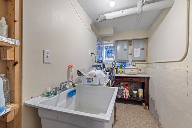 5349 W Fletcher Street, Chicago, IL 60641