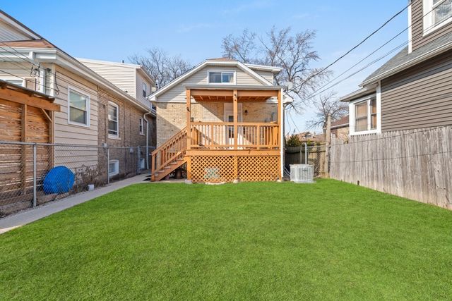 5349 W Fletcher Street, Chicago, IL 60641