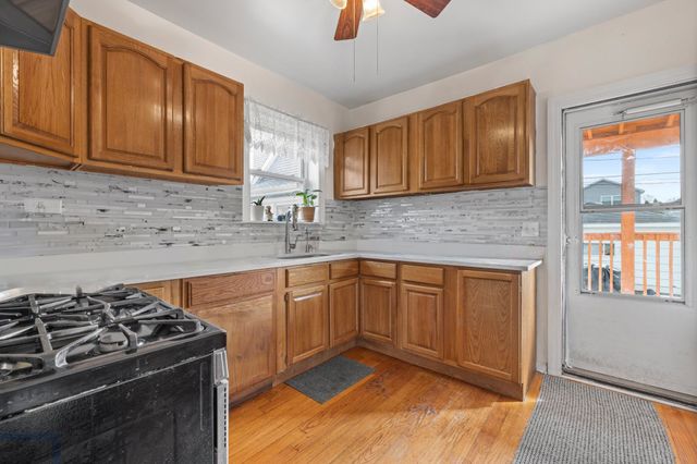 5349 W Fletcher Street, Chicago, IL 60641