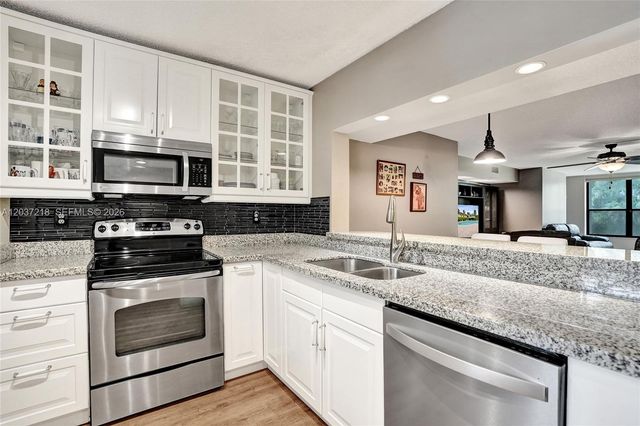 2908 S Carambola Cir S 106, Coconut Creek, FL 33066