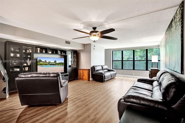 2908 S Carambola Cir S 106, Coconut Creek, FL 33066
