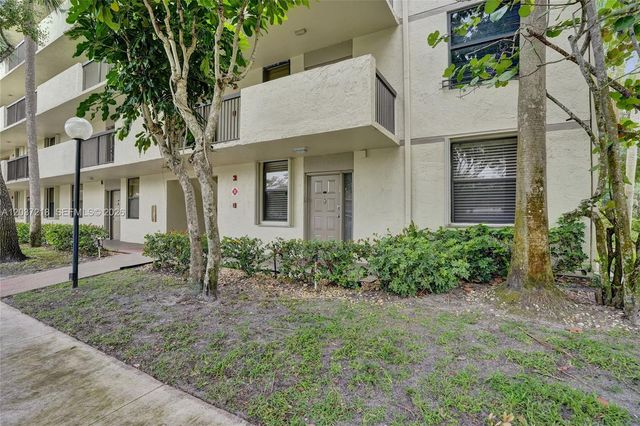 2908 S Carambola Cir S 106, Coconut Creek, FL 33066