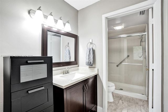 2908 S Carambola Cir S 106, Coconut Creek, FL 33066