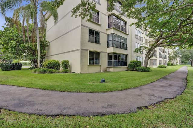 2908 S Carambola Cir S 106, Coconut Creek, FL 33066