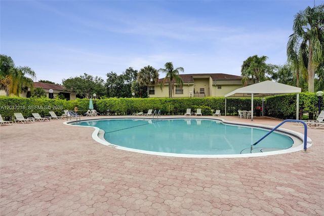 2908 S Carambola Cir S 106, Coconut Creek, FL 33066