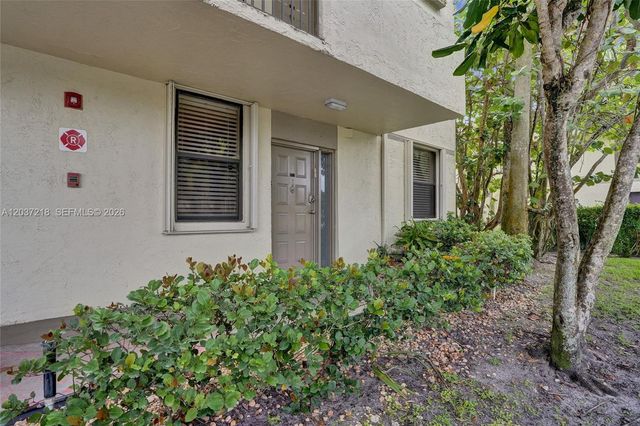 2908 S Carambola Cir S 106, Coconut Creek, FL 33066